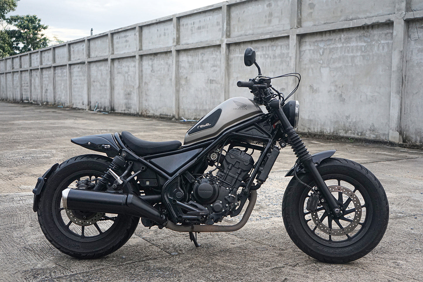 SHORT FRONT FENDER FAIRING MUD GUARD GLOSS BLACK FOR HONDA REBEL CMX 300 500 2017-2025