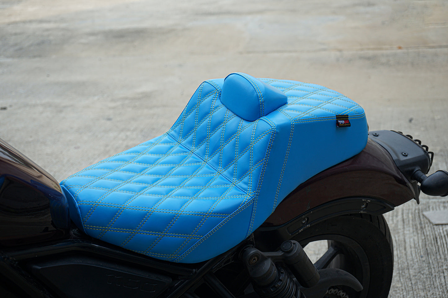 SEAT CUSHION BACKREST REPLACEMENT PINK THREAD V.32 FOR HONDA REBEL CMX 1100 2021-2025
