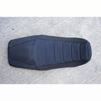 交換用デュアルカーボンシート ステッチブラック V.2 ホンダ グロム125 2021-2026年適合