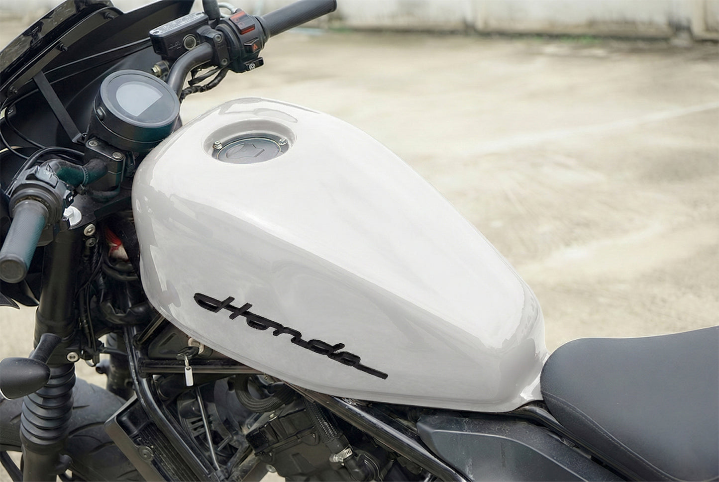 COVER FUEL OIL TANK WHITE V.23 FOR HONDA REBEL CMX 300&500 2017-2025