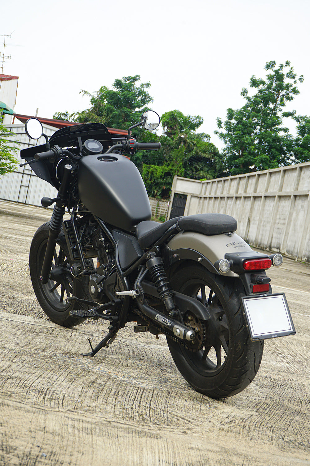 COVER FUEL OIL TANK MATTE BLACK V.2 FOR HONDA REBEL CMX 300&500 2017-2025