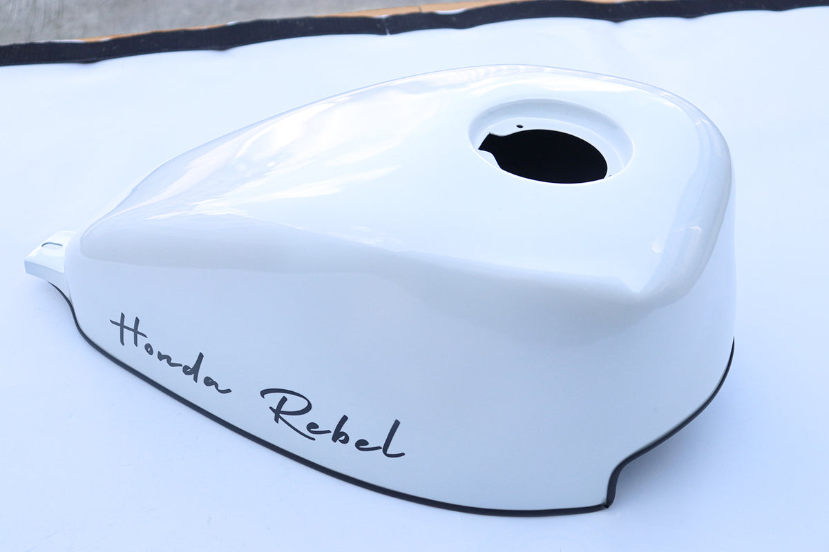 ฝาครอบถังน้ำมันเชื้อเพลิงสีขาว V.29 สำหรับ Honda Rebel CMX 300&500 ปี 2017-2026