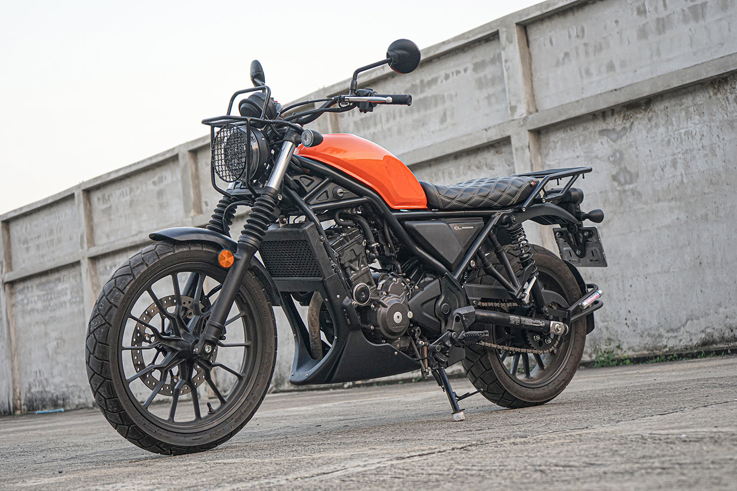 BLACK UNDER FAIRING COVER BELLY PAN ENGINE FOR HONDA SCL CL 300  2023 - 2025