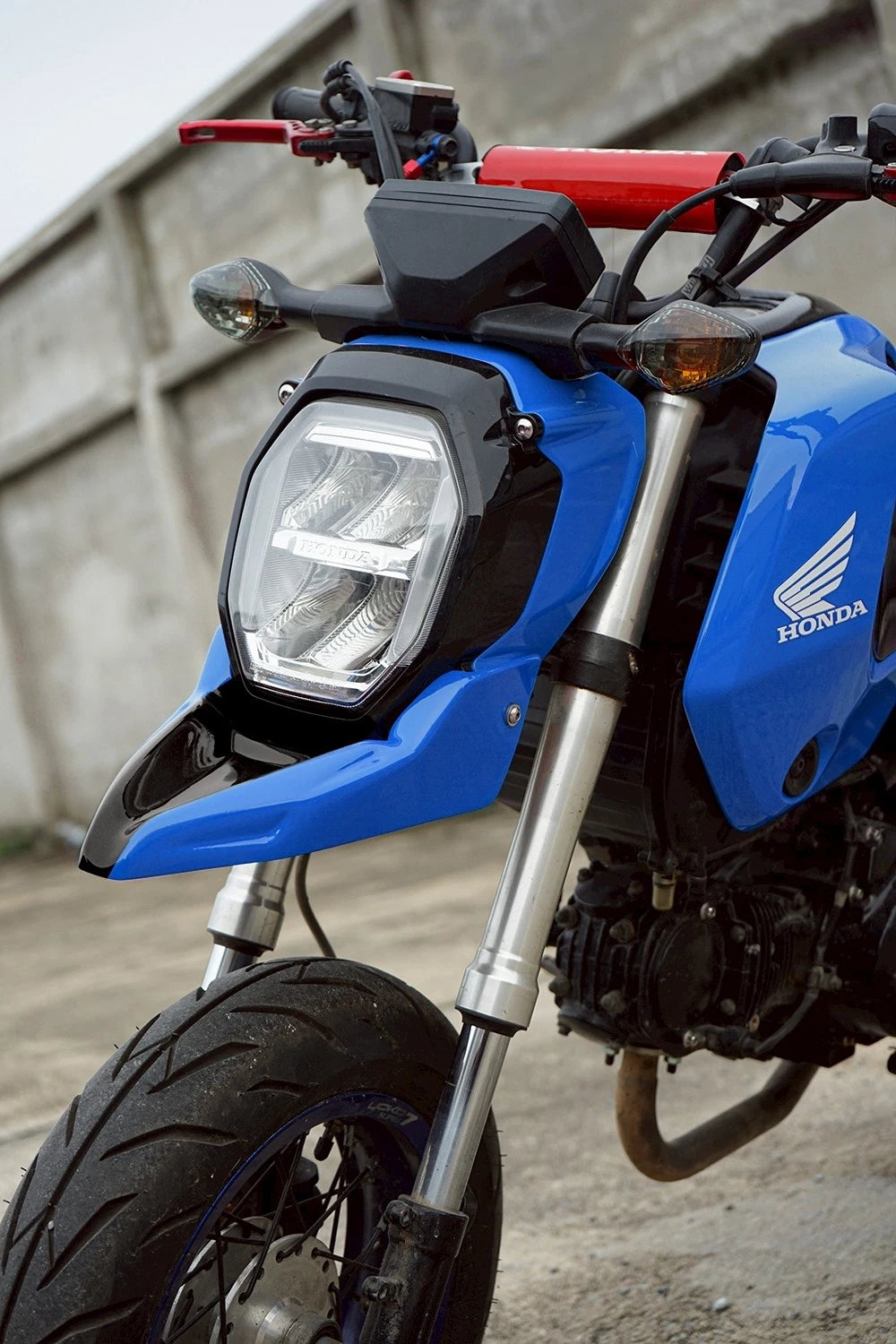 ホンダ グロム125 2025-2026用 モタードフロントフェンダー フェアリングガードカバー ブラック