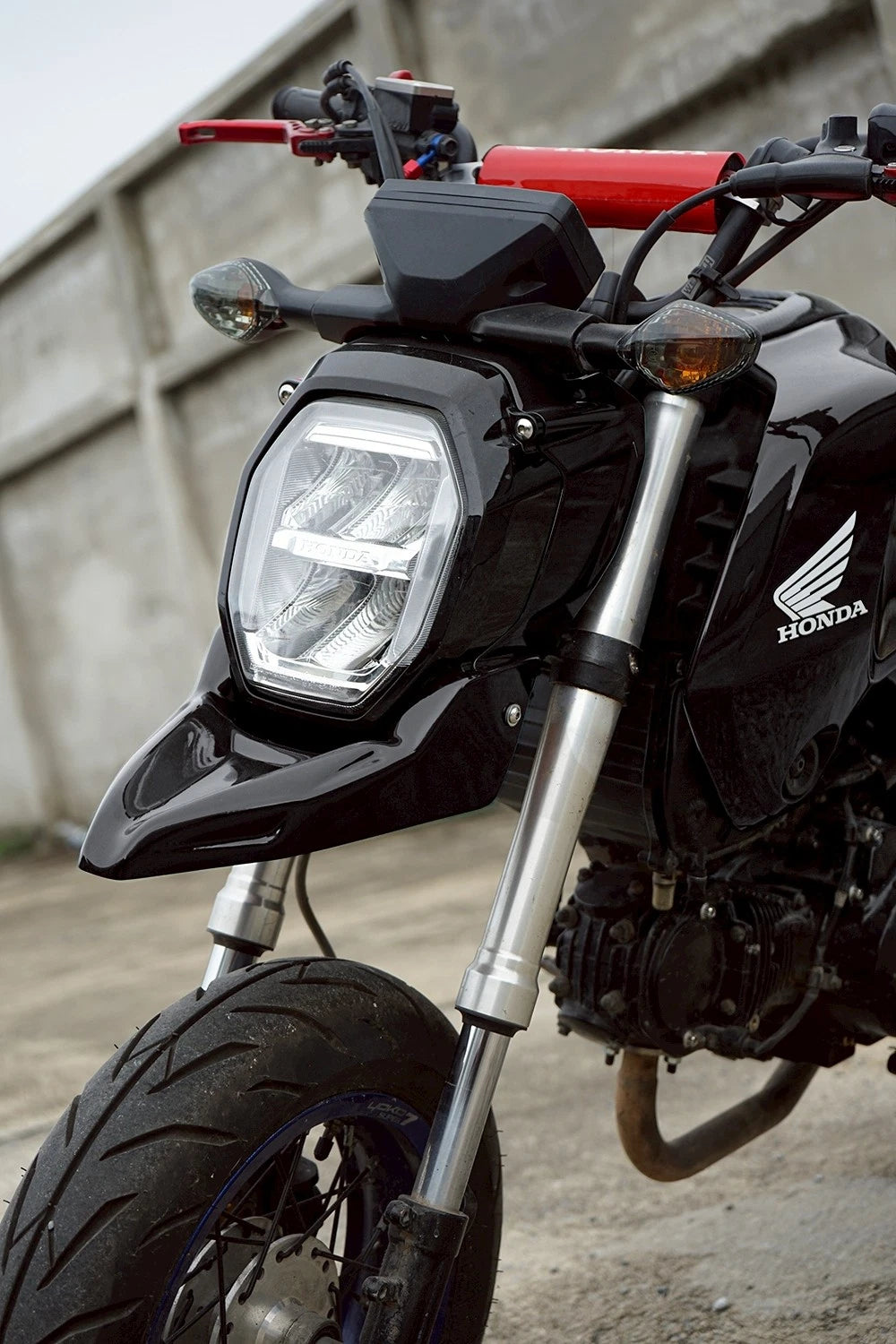 ホンダ グロム125 2025-2026用 モタードフロントフェンダー フェアリングガードカバー ブラック