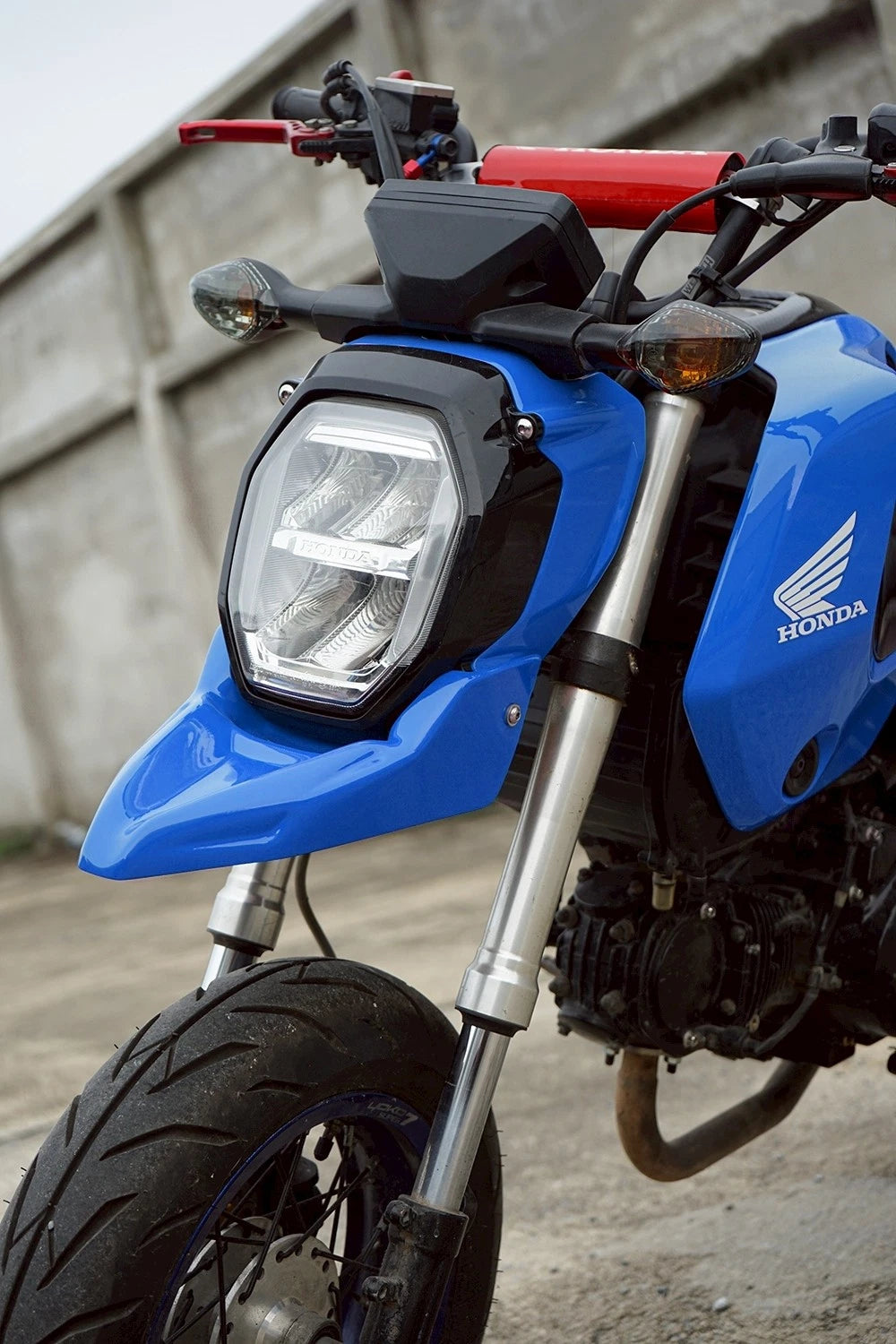 ホンダ グロム125 2025-2026用 モタードフロントフェンダー フェアリングガードカバー ブラック